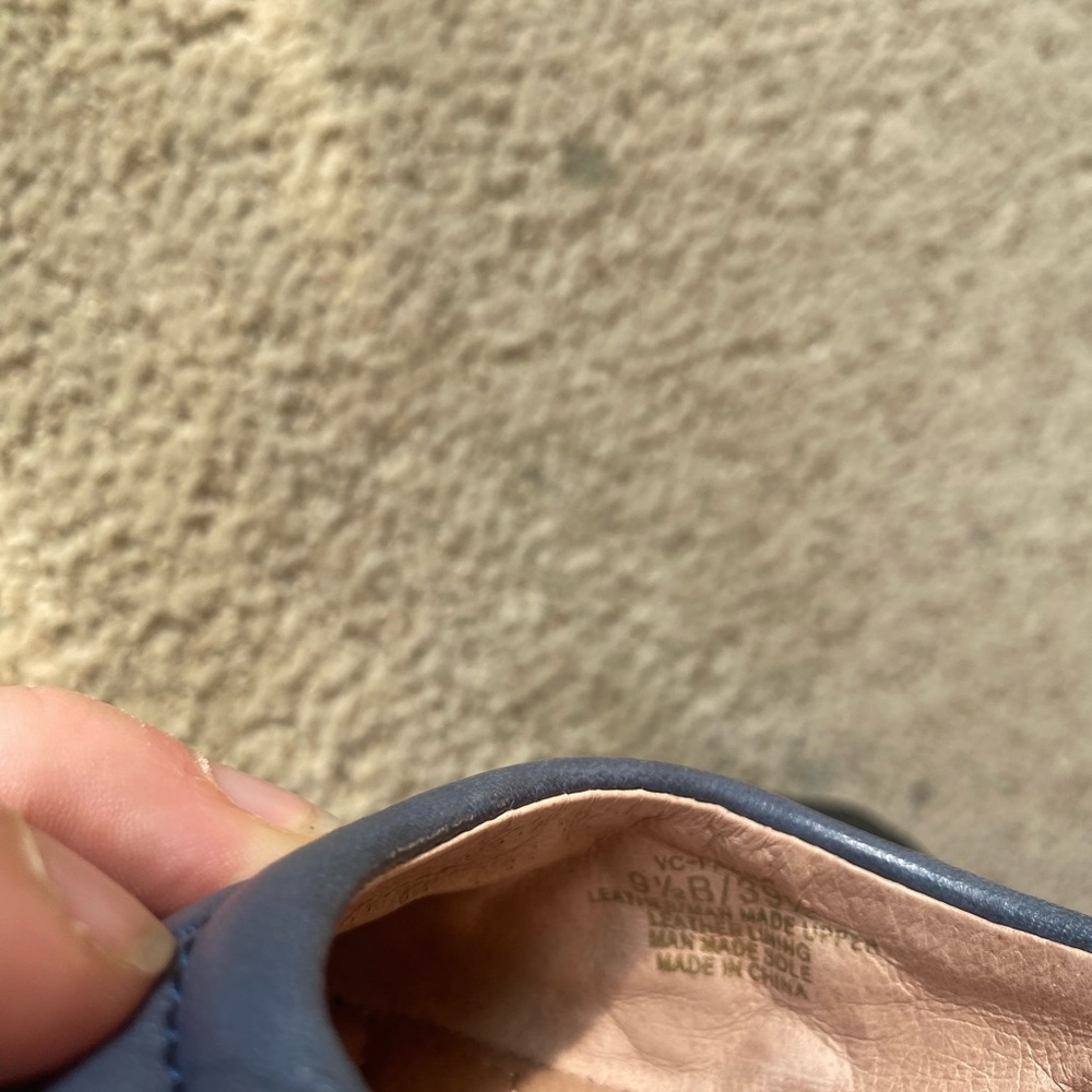 Vince Camuto Fawna leather quilted flats - Picture 6 of 6